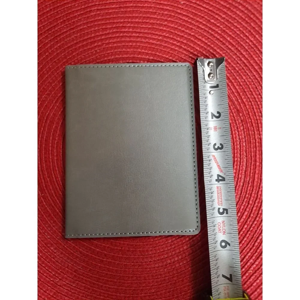 Yunfly Minimalist Silver Passport/Vaccine card Holder